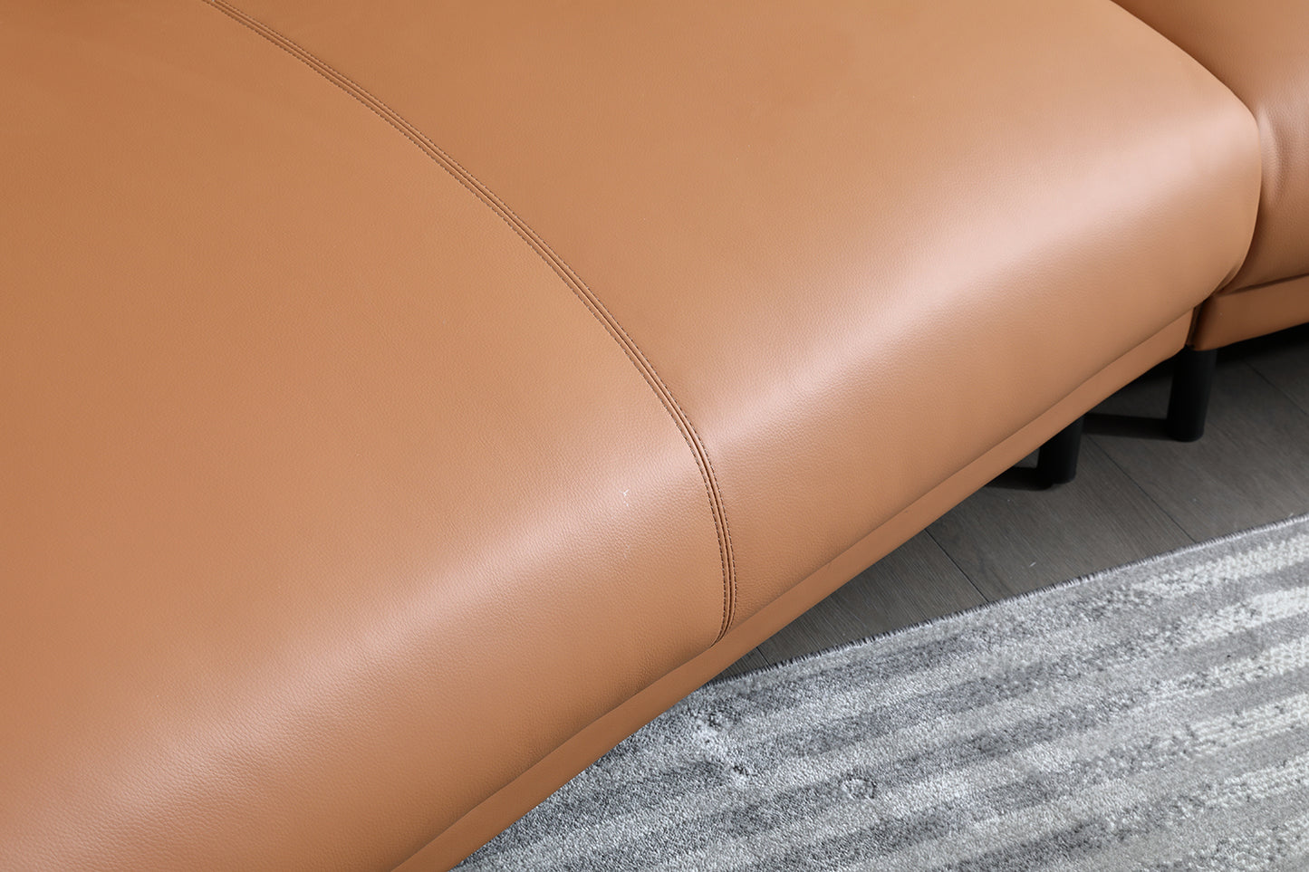 Mokdern 4-Seat Curved Leather Sofa