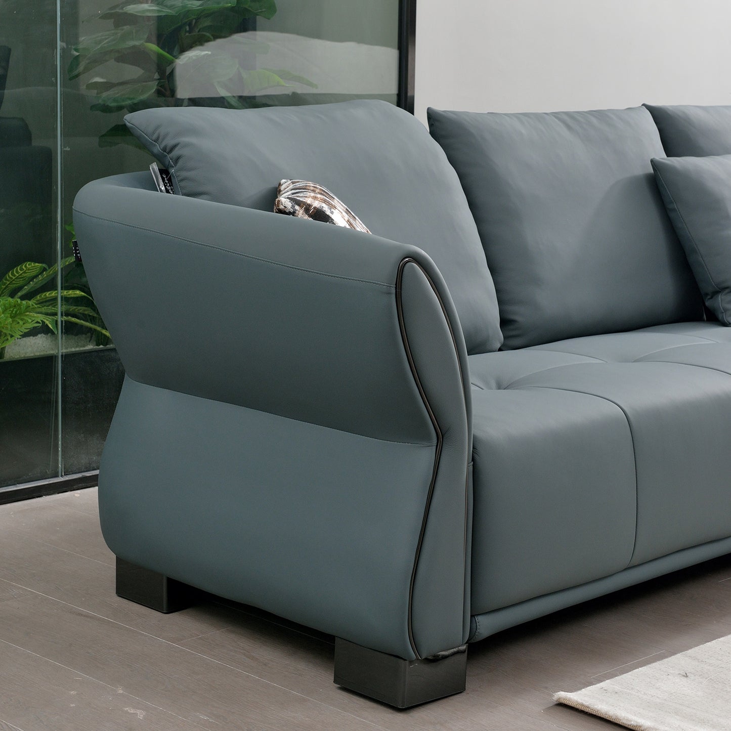 Mokdern Standard 4-Seat leather Sofa With Footrest