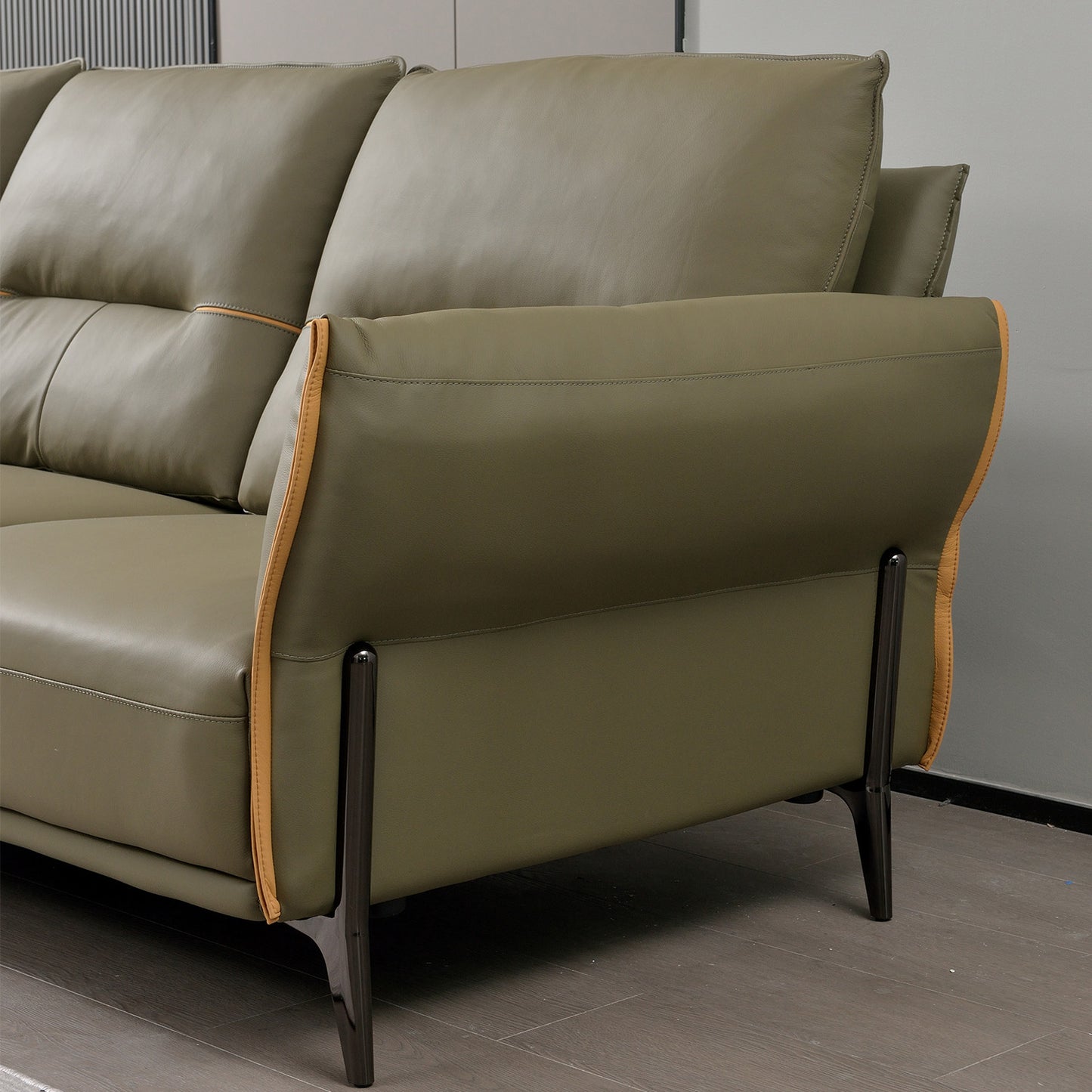 Mokdern 4-seat Standard type leather sofa with footrest